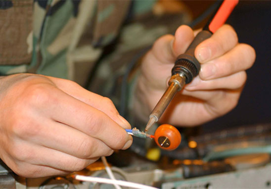 PCBA加工中遇到焊接不良元器件應(yīng)該怎么辦？